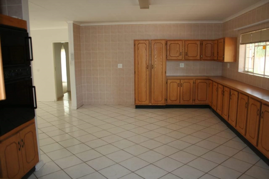 3 Bedroom Property for Sale in Oos Einde North West
